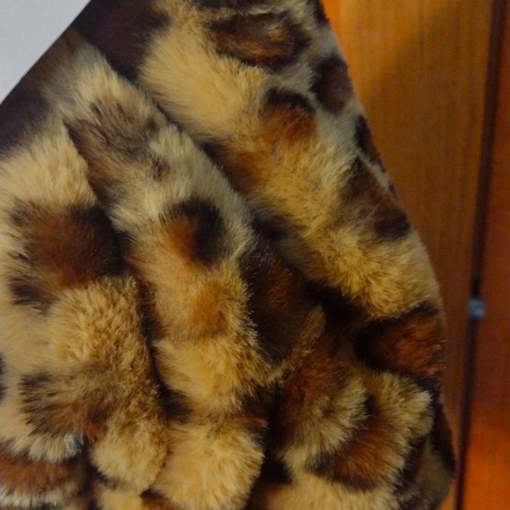 Falls Creek Infinity Scarf Faux Fur Super Soft NWT - Picture 4 of 5